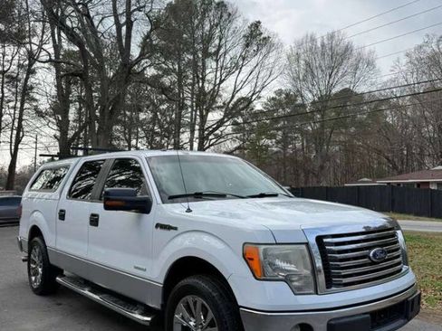 Used 2011 Ford F150 XLT w/ XLT Chrome Pkg image 8