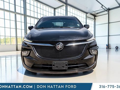 Used 2023 Buick Enclave Essence AWD/4WD image 27