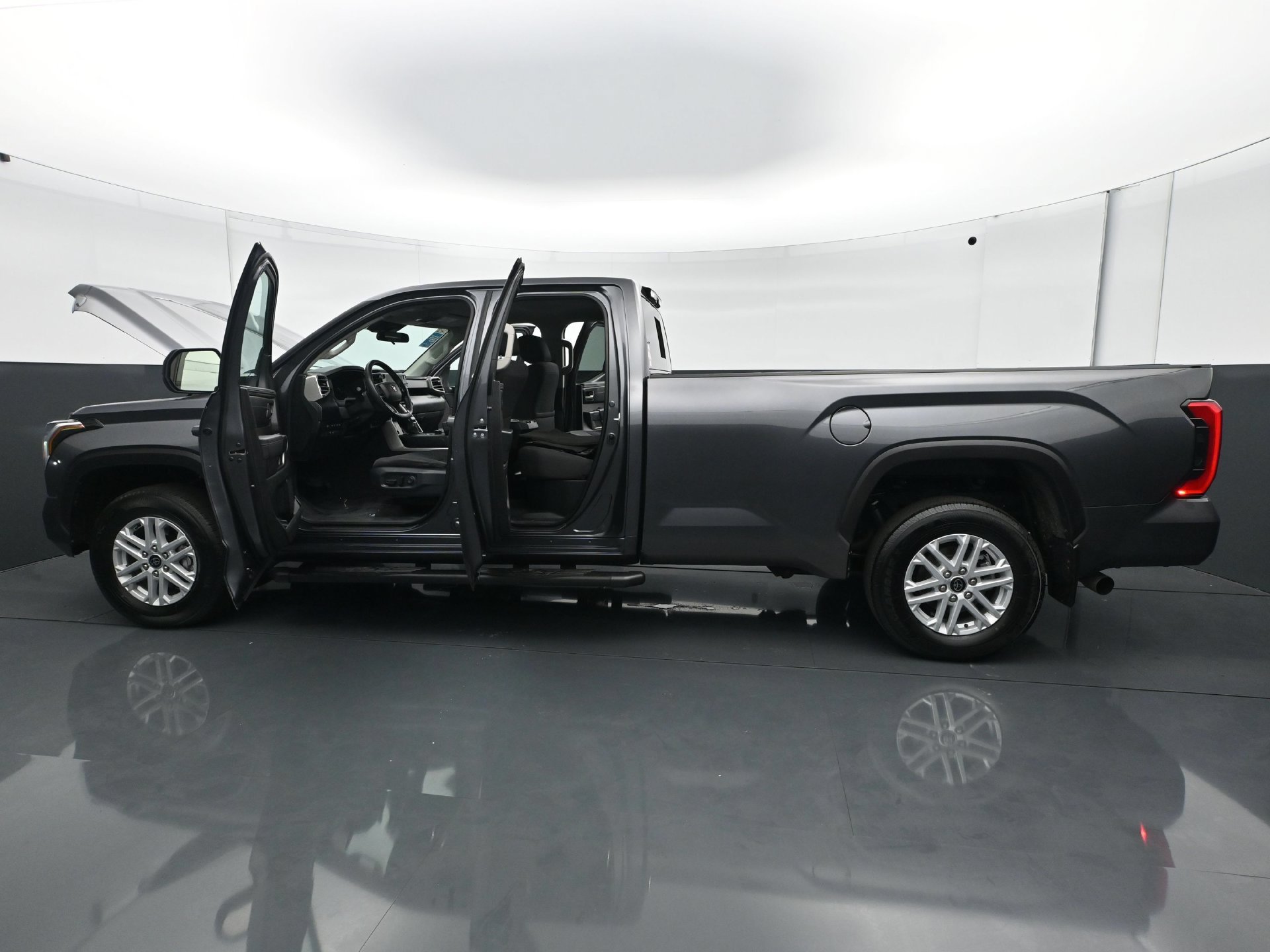 Used 2023 Toyota Tundra SR5 AWD/4WD image 28