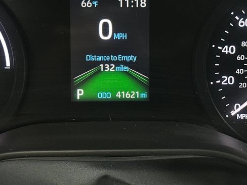 Used 2021 Toyota Sienna XLE w/ XLE Plus Package FWD image 28