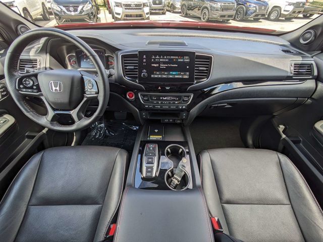 Used 2025 Honda Passport Black Edition image 16