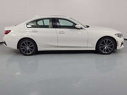 Used 2019 BMW 330i xDrive Sedan w/ Premium Package image 6
