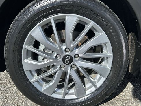 Certified 2023 INFINITI QX50 Luxe AWD/4WD image 10