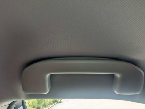 Used 2019 Toyota RAV4 LE FWD image 30