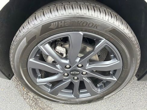 Used 2024 Chevrolet Equinox RS image 11