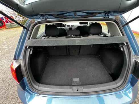 Used 2016 Volkswagen e-Golf SE w/ DC Fast Charging Package image 15