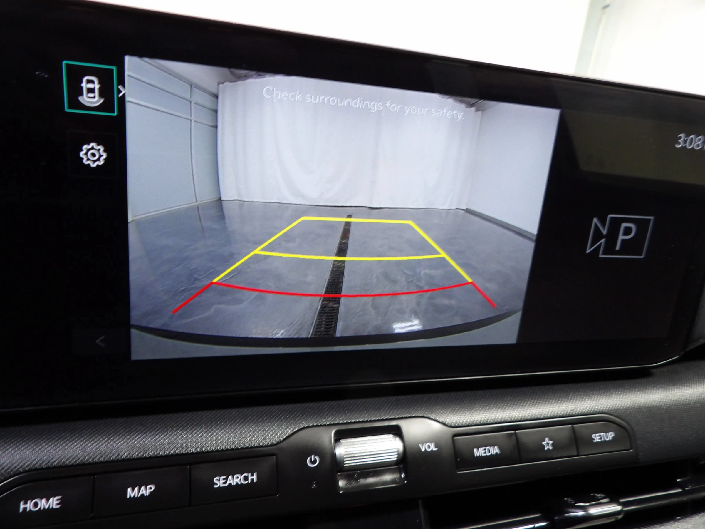 Used 2025 Kia K4 FWD image 18