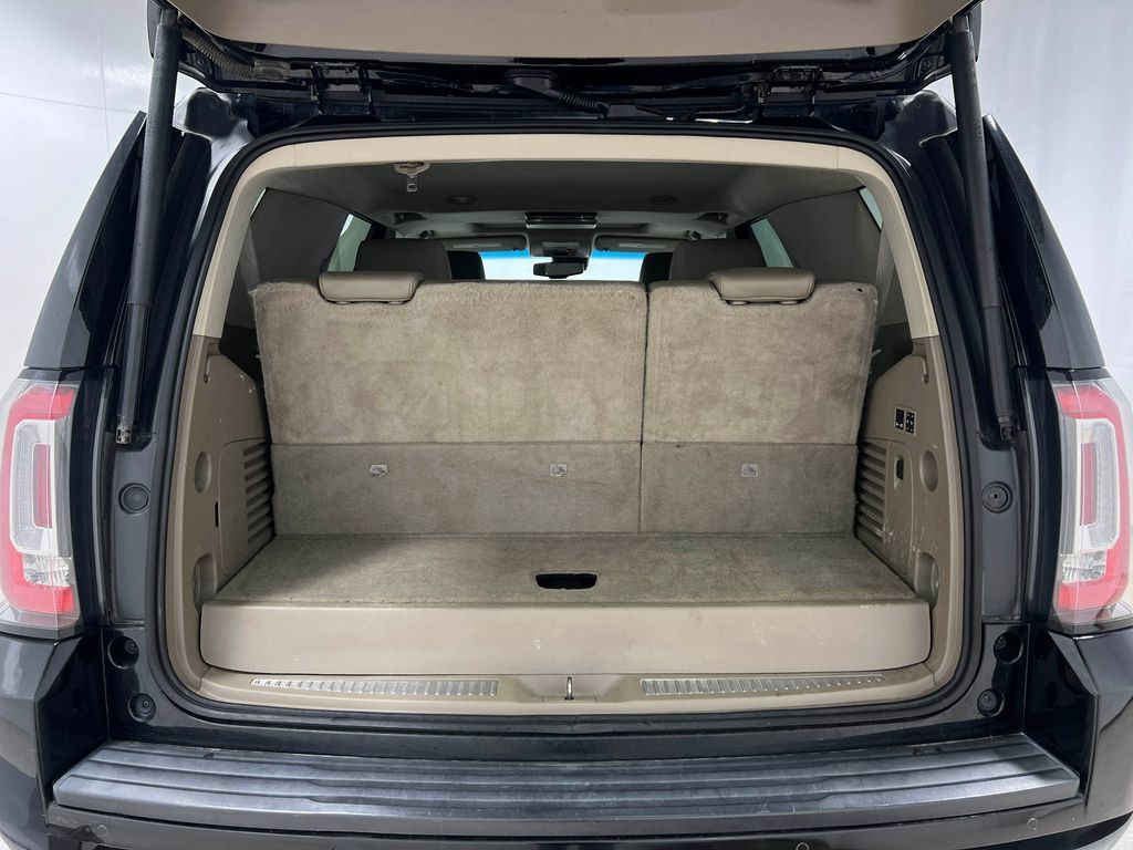 Used 2016 GMC Yukon SLT w/ Open Road Package AWD/4WD image 30