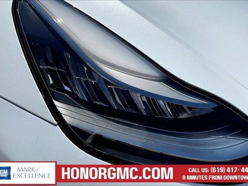 Used 2019 Tesla Model 3 Standard Range RWD image 31