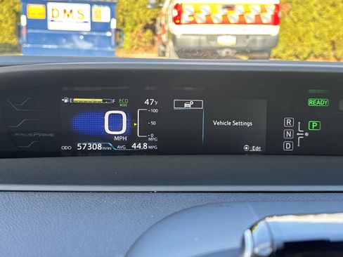 Used 2018 Toyota Prius Prime Premium image 21