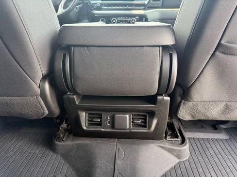 Certified 2022 Chevrolet Silverado 1500 LT AWD/4WD image 18
