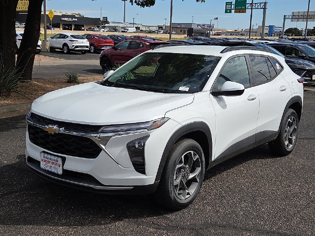 New 2026 Chevrolet Trax LT FWD image 1