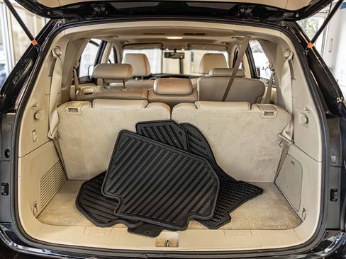 Used 2010 Subaru Tribeca Limited image 19