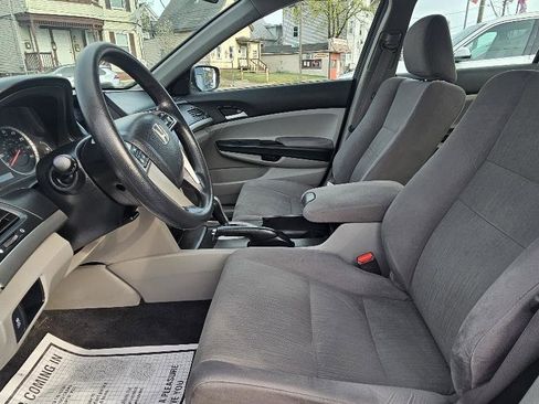Used 2011 Honda Accord LX image 10