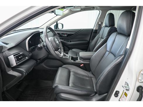 Used 2023 Subaru Outback Touring AWD/4WD image 11