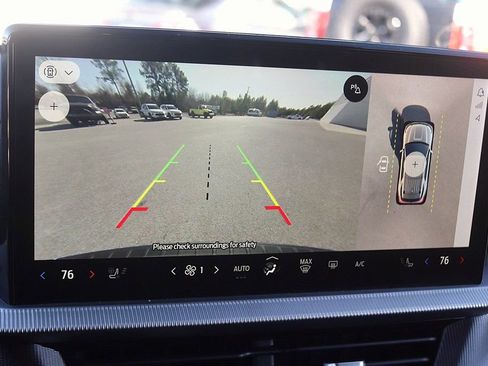 Used 2025 Ford Explorer ST-Line w/ ST-Line Street Pack image 30