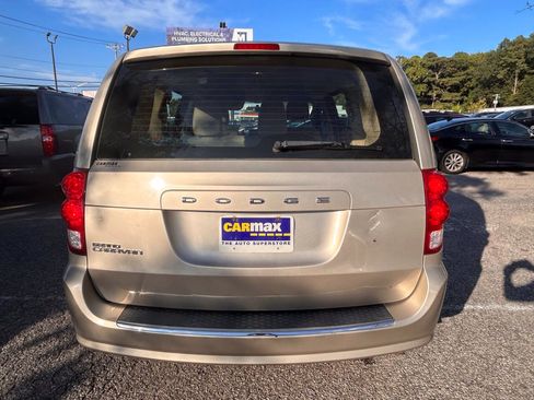 Used 2014 Dodge Grand Caravan American Value Package FWD image 7
