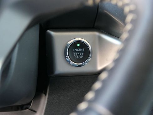 Used 2024 Ford Expedition Max XLT RWD image 16
