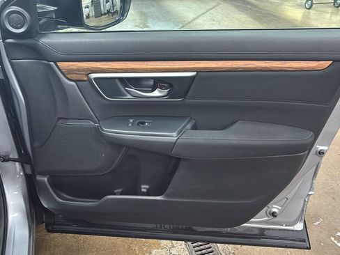 Used 2018 Honda CR-V EX image 15