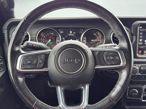 Used 2021 Jeep Wrangler Unlimited Sahara w/ Cold Weather Group image 13