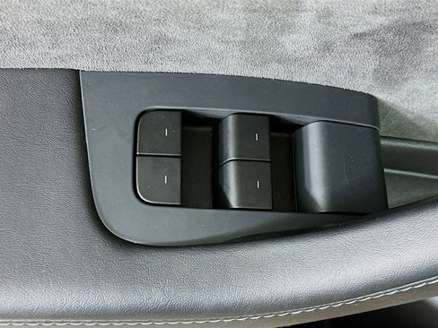 Used 2021 Tesla Model 3 Long Range image 15