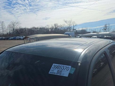 Used 2022 Toyota Tacoma TRD Off-Road w/ TRD Premium Off Road Package image 9