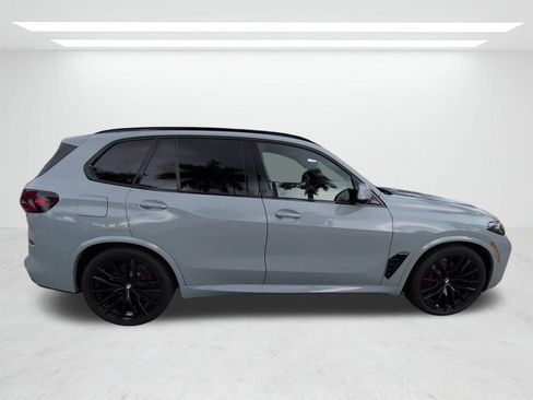New 2026 BMW X5 xDrive40i w/ M Sport Package AWD/4WD image 3