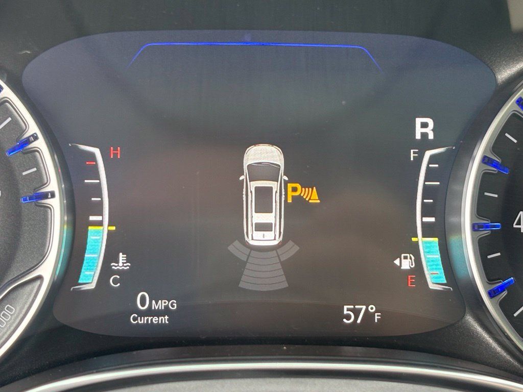 Used 2025 Chrysler Pacifica Limited FWD image 69