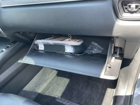 Certified 2023 Kia Sorento EX w/ Panoramic Sunroof Package FWD image 36