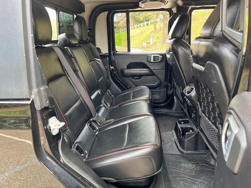 Used 2020 Jeep Gladiator Rubicon AWD/4WD image 38