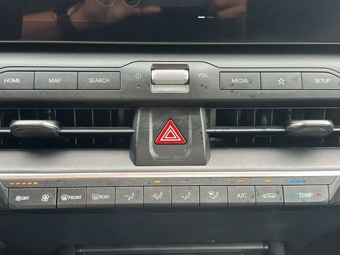 Used 2025 Kia K4 LXS image 25