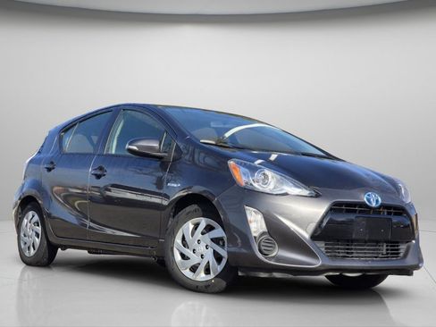 Used 2015 Toyota Prius C Four image 2