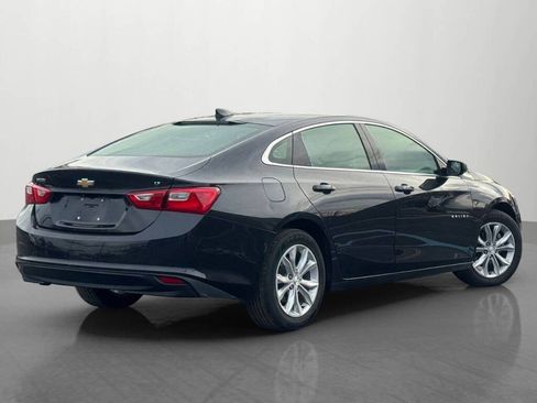 Used 2023 Chevrolet Malibu LT image 2