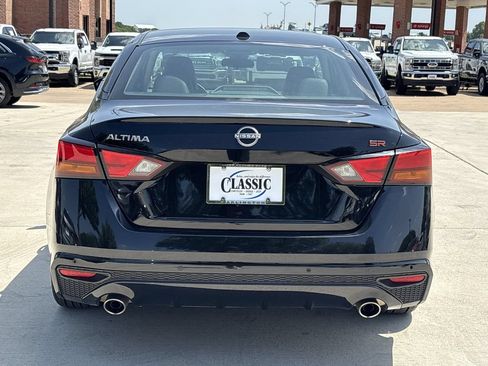 Used 2024 Nissan Altima 2.5 SR FWD image 4