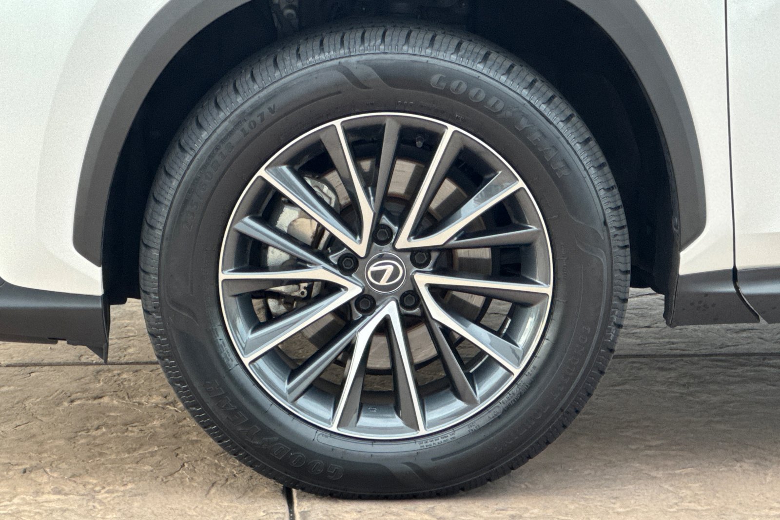 Used 2025 Lexus NX 250 FWD w/ Accessory Package (Z2) image 34
