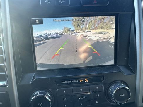 Used 2015 Ford F150 Lariat image 10