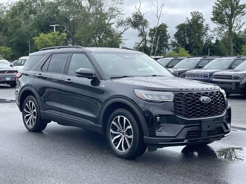 Used 2025 Ford Explorer ST-Line AWD/4WD image 1