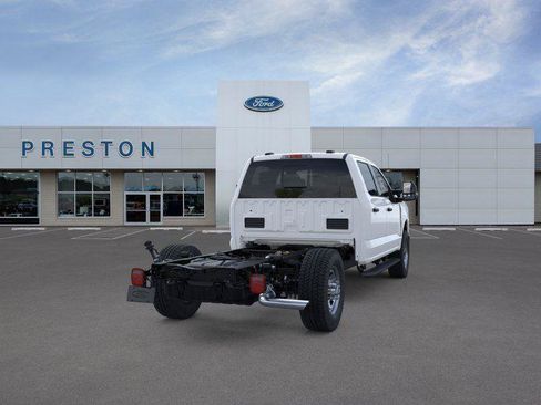 New 2026 Ford F350 XL w/ XL Chrome Package AWD/4WD image 7