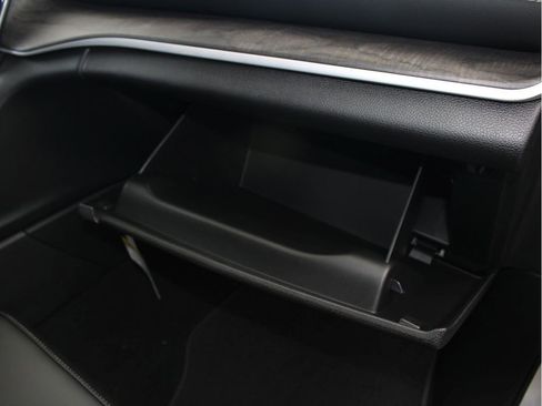 New 2025 Jeep Grand Cherokee Limited w/ Black Appearance Package image 28