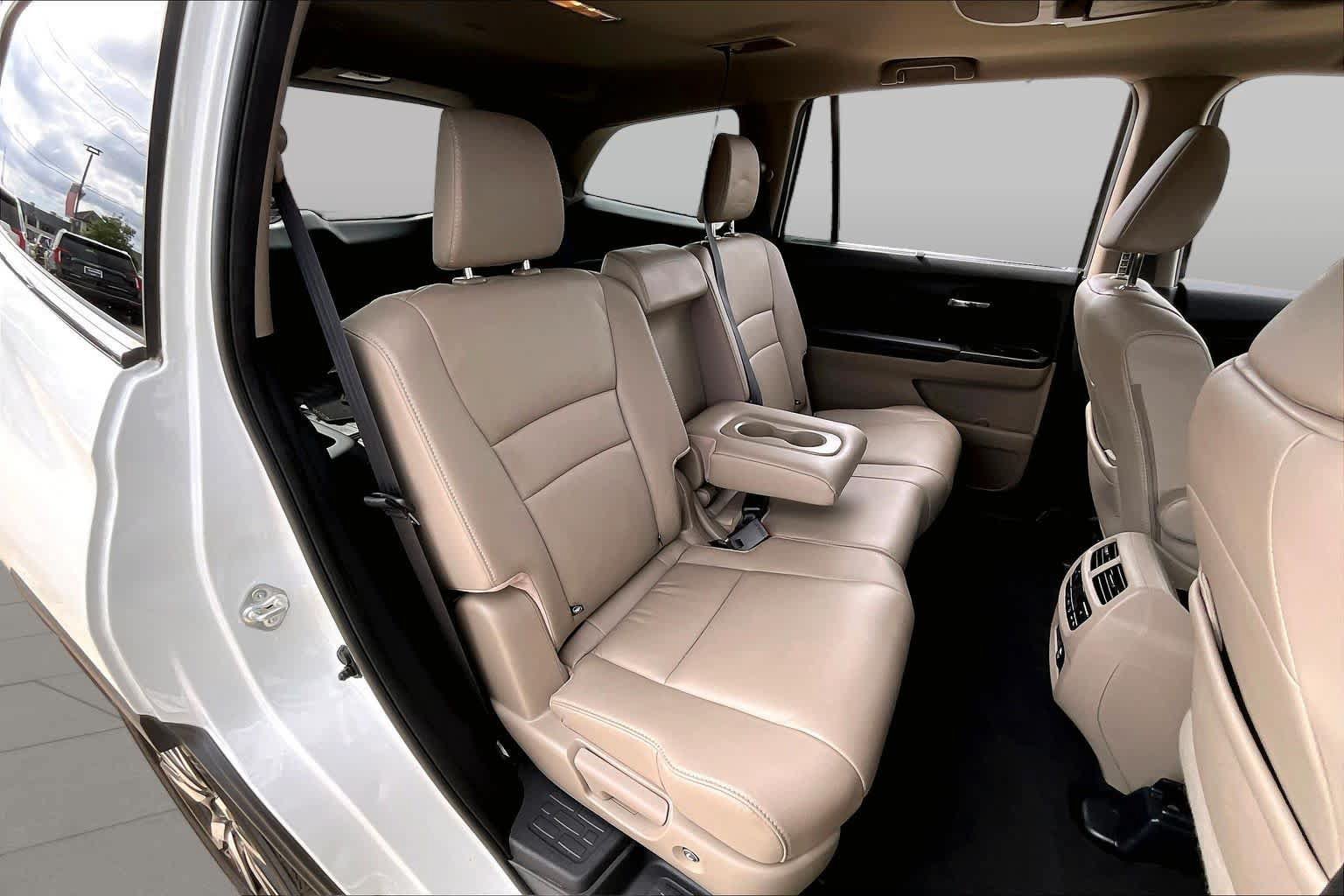 Used 2022 Honda Pilot Touring image 20