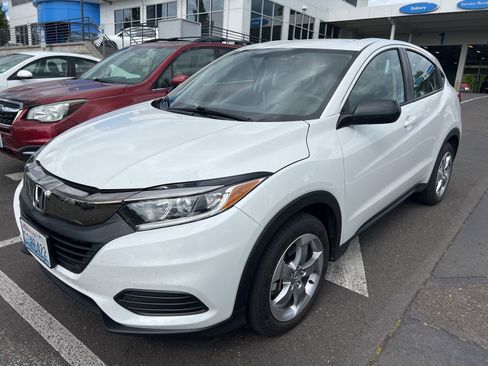 Used 2022 Honda HR-V LX image 1