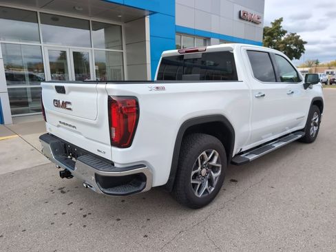 Used 2025 GMC Sierra 1500 SLT w/ SLT Premium Plus Package image 8