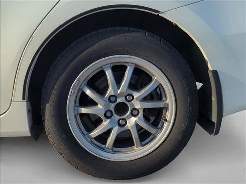 Used 2014 Toyota Prius V Three FWD image 6
