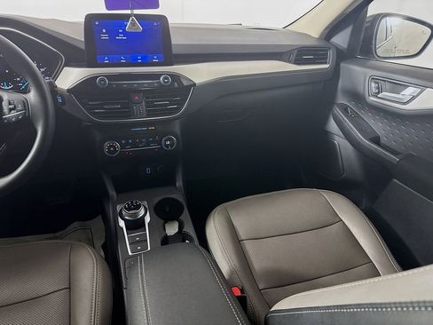Used 2020 Ford Escape SE image 26