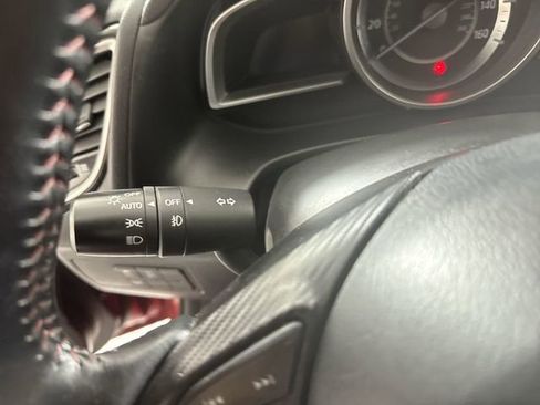 Used 2016 MAZDA MAZDA3 i Touring w/ Popular Equipment Package image 15