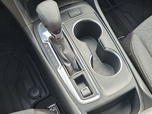 Used 2023 Chevrolet Equinox LT image 27