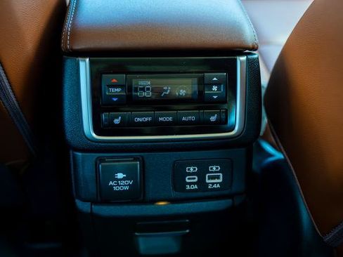 Used 2023 Subaru Ascent Touring AWD/4WD image 28