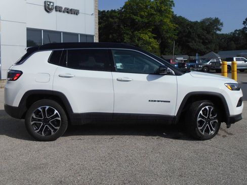 Used 2023 Jeep Compass Limited AWD/4WD image 8