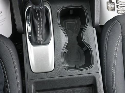 Used 2023 Nissan Frontier SV image 26