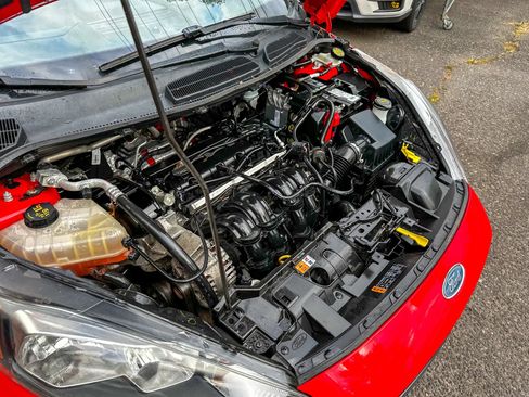 Used 2014 Ford Fiesta SE w/ Equipment Group 201A FWD image 36
